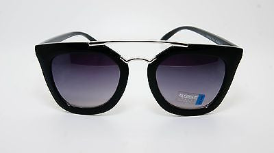 Horned Rim Cateye Vintage Sunglasses. Black. 100% UV400